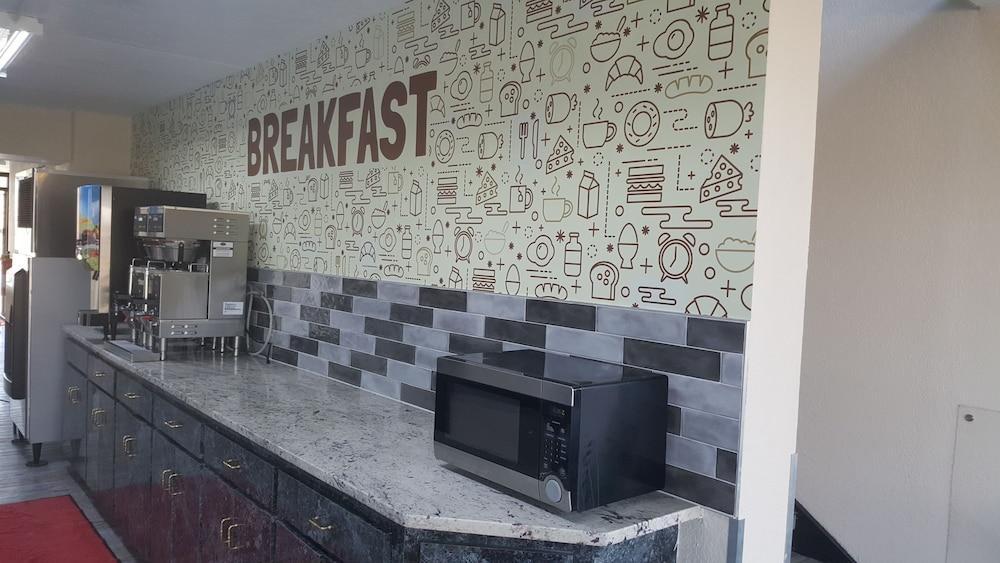 Econo Lodge Inn & Suites Fairgrounds Des Moines Ngoại thất bức ảnh